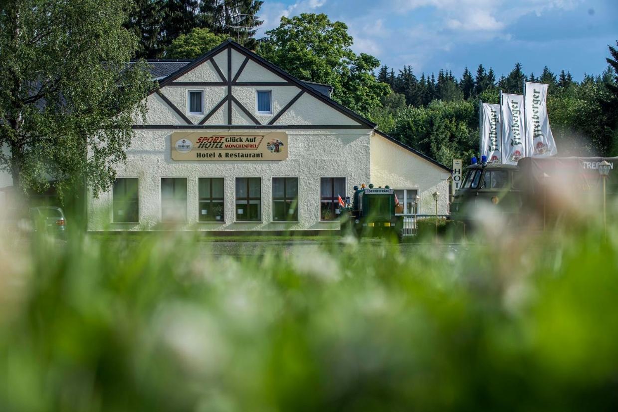 Sporthotel Glueck Auf Moenchenfrei Brand-Erbisdorf Kültér fotó