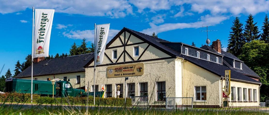 Sporthotel Glueck Auf Moenchenfrei Brand-Erbisdorf Kültér fotó
