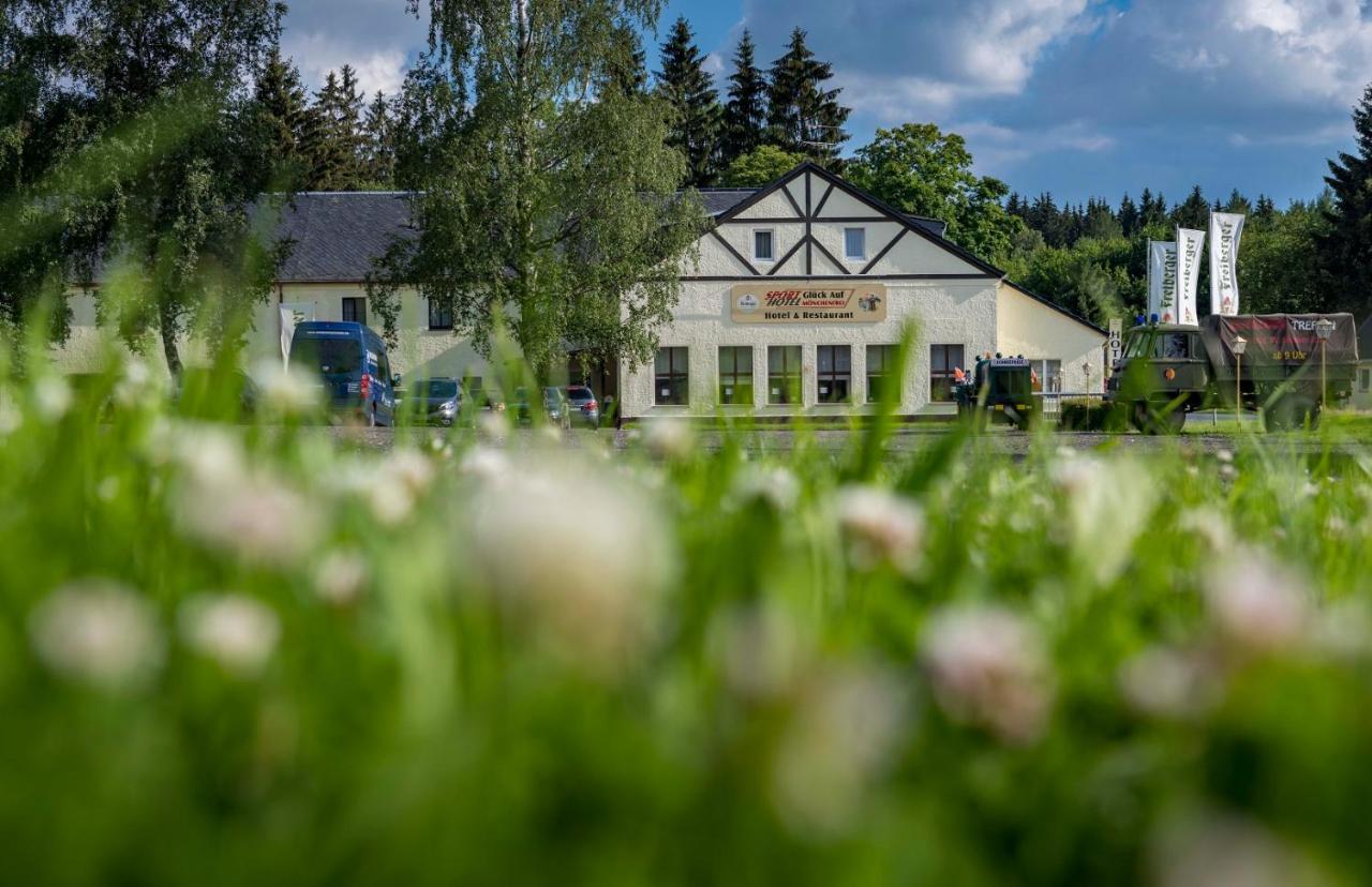 Sporthotel Glueck Auf Moenchenfrei Brand-Erbisdorf Kültér fotó